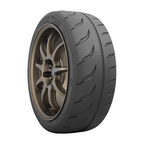 Llanta 325/30ZR19 Toyo PROXES R8R para camioneta y SUV — Avante Miramontes
